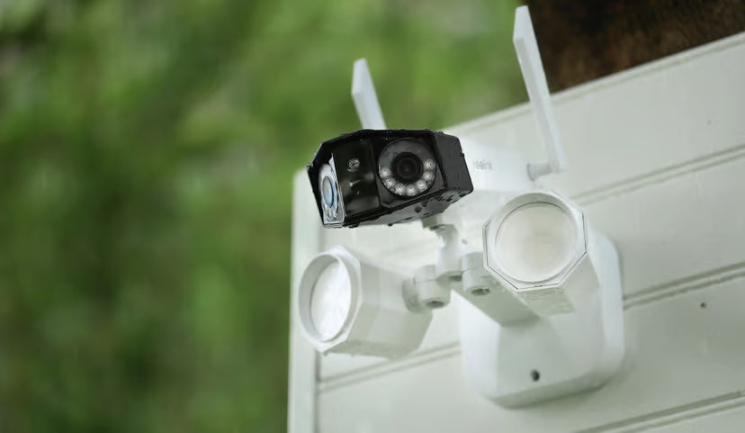 Reolink Duo Floodlight WiFi, slimme 4K WiFi Dual-lens camera met schijnwerpers en 180° kijkhoek